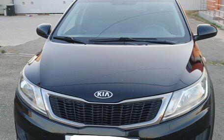 KIA Rio III рестайлинг, 2013 год, 1 050 000 рублей, 1 фотография