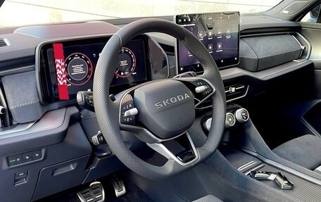 Skoda Kodiaq, 2025 год, 4 965 000 рублей, 17 фотография