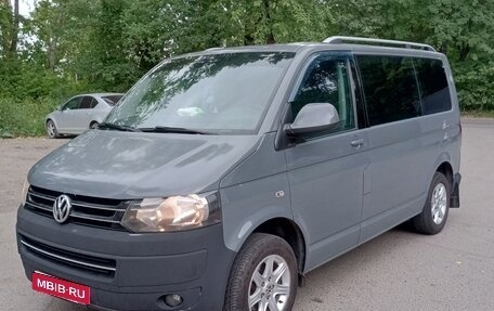 Volkswagen Caravelle T5, 2014 год, 2 200 000 рублей, 1 фотография