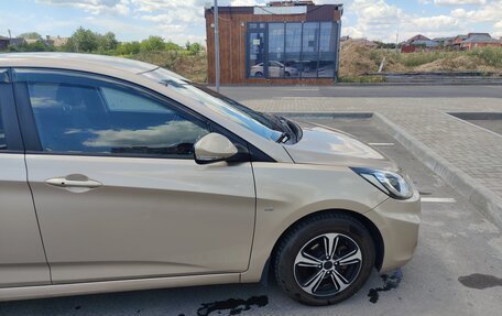 Hyundai Solaris II рестайлинг, 2012 год, 875 000 рублей, 5 фотография