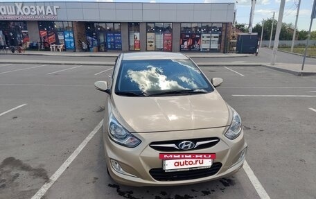 Hyundai Solaris II рестайлинг, 2012 год, 875 000 рублей, 4 фотография