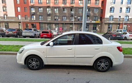 KIA Rio II, 2011 год, 690 000 рублей, 4 фотография