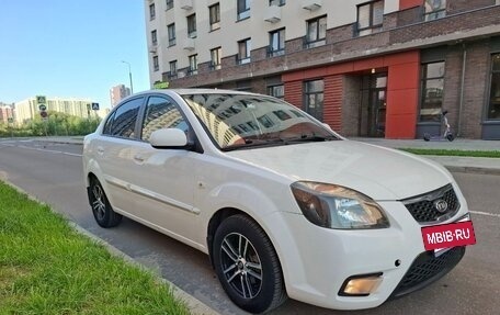 KIA Rio II, 2011 год, 690 000 рублей, 2 фотография