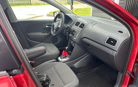 Volkswagen Polo VI (EU Market), 2012 год, 700 000 рублей, 13 фотография