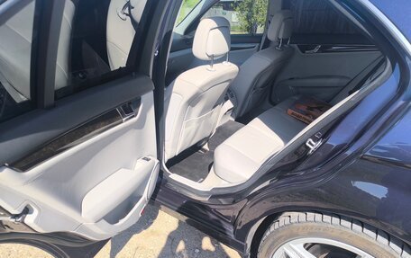 Mercedes-Benz C-Класс, 2010 год, 1 100 000 рублей, 2 фотография