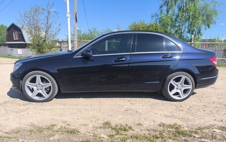 Mercedes-Benz C-Класс, 2010 год, 1 100 000 рублей, 4 фотография