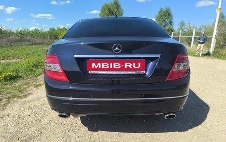 Mercedes-Benz C-Класс, 2010 год, 1 100 000 рублей, 3 фотография