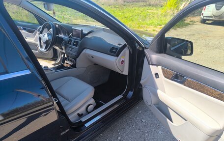Mercedes-Benz C-Класс, 2010 год, 1 100 000 рублей, 9 фотография