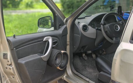 Renault Logan I, 2010 год, 300 000 рублей, 4 фотография