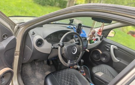 Renault Logan I, 2010 год, 300 000 рублей, 6 фотография
