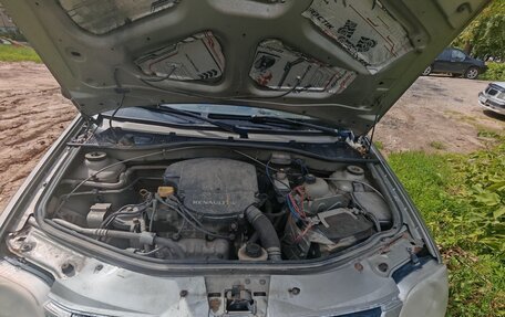 Renault Logan I, 2010 год, 300 000 рублей, 21 фотография