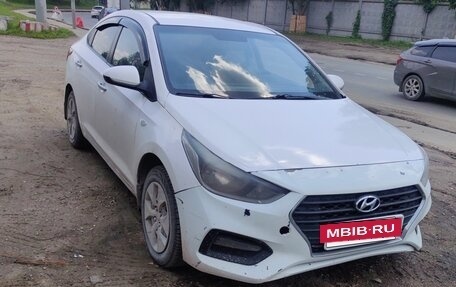 Hyundai Solaris II рестайлинг, 2017 год, 600 000 рублей, 4 фотография