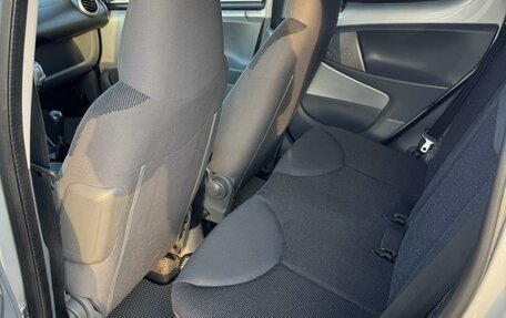 Peugeot 107 I рестайлинг, 2006 год, 425 000 рублей, 7 фотография