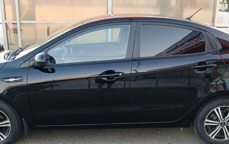 KIA Rio III рестайлинг, 2013 год, 1 050 000 рублей, 17 фотография