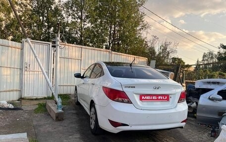 Hyundai Solaris II рестайлинг, 2012 год, 600 000 рублей, 4 фотография