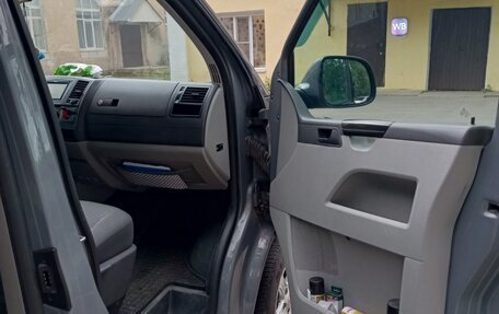 Volkswagen Caravelle T5, 2014 год, 2 200 000 рублей, 14 фотография