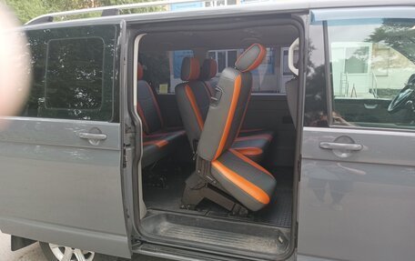 Volkswagen Caravelle T5, 2014 год, 2 200 000 рублей, 23 фотография