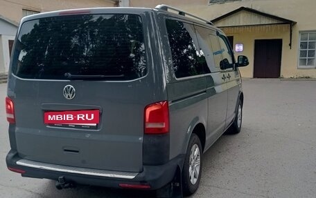 Volkswagen Caravelle T5, 2014 год, 2 200 000 рублей, 18 фотография
