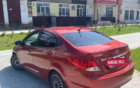 Hyundai Solaris II рестайлинг, 2012 год, 690 000 рублей, 5 фотография