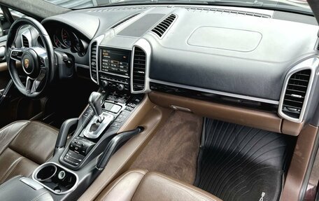 Porsche Cayenne III, 2015 год, 3 050 000 рублей, 16 фотография