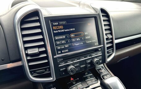 Porsche Cayenne III, 2015 год, 3 050 000 рублей, 26 фотография