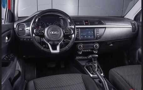 KIA Rio IV, 2018 год, 1 450 000 рублей, 7 фотография