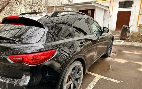 Infiniti QX70, 2014 год, 2 120 000 рублей, 17 фотография