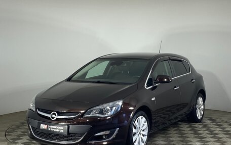 Opel Astra J, 2013 год, 870 000 рублей, 1 фотография