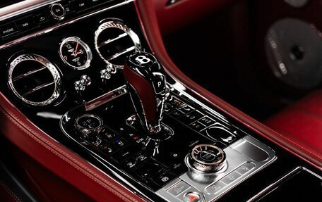 Bentley Continental GT, 2024 год, 52 500 000 рублей, 29 фотография