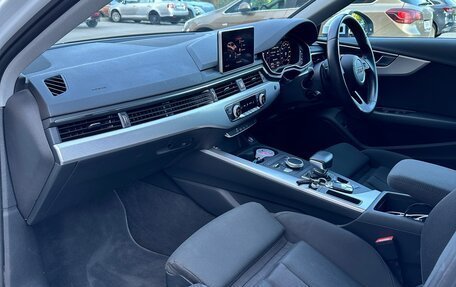 Audi A4, 2017 год, 2 060 000 рублей, 26 фотография
