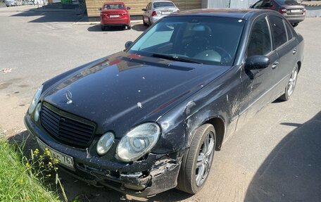 Mercedes-Benz E-Класс, 2002 год, 555 000 рублей, 3 фотография