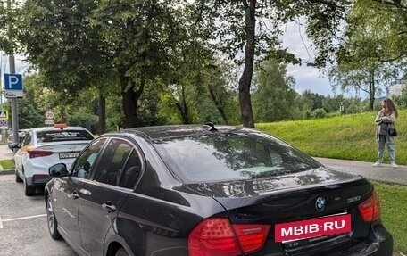 BMW 3 серия, 2011 год, 1 200 000 рублей, 7 фотография