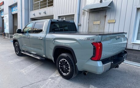 Toyota Tundra, 2024 год, 9 250 000 рублей, 2 фотография