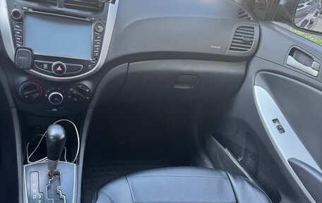 Hyundai Solaris II рестайлинг, 2012 год, 490 000 рублей, 11 фотография