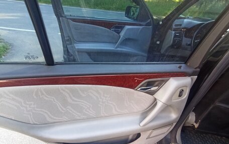 Mercedes-Benz E-Класс, 1996 год, 285 000 рублей, 24 фотография