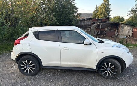 Nissan Juke II, 2012 год, 900 000 рублей, 8 фотография