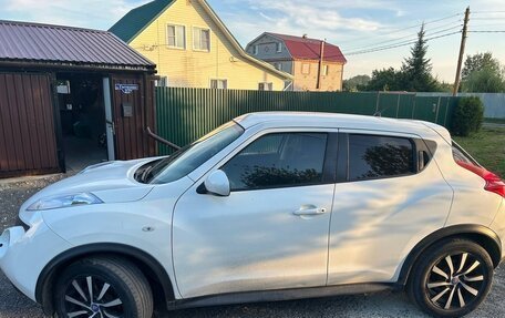 Nissan Juke II, 2012 год, 900 000 рублей, 6 фотография