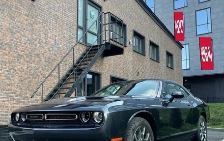 Dodge Challenger III рестайлинг 2, 2017 год, 2 790 000 рублей, 9 фотография