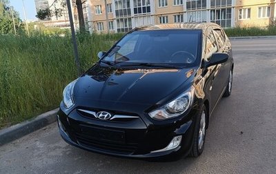 Hyundai Solaris II рестайлинг, 2011 год, 700 000 рублей, 1 фотография