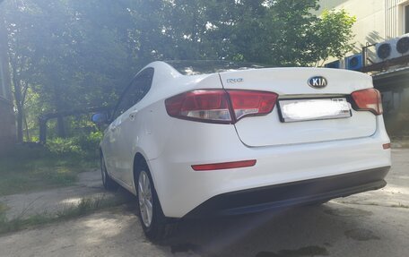 KIA Rio III рестайлинг, 2015 год, 1 200 000 рублей, 18 фотография