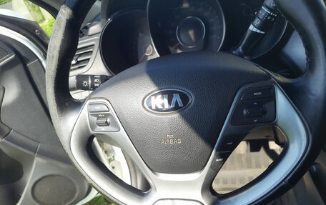 KIA Rio III рестайлинг, 2015 год, 1 200 000 рублей, 24 фотография