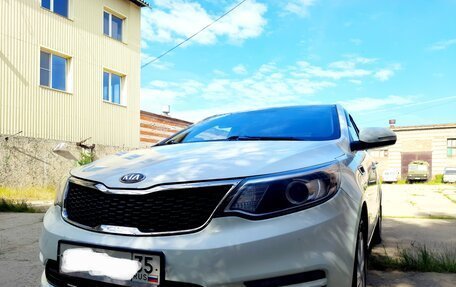 KIA Rio III рестайлинг, 2015 год, 1 200 000 рублей, 29 фотография