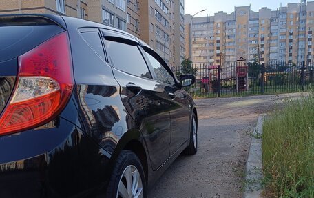 Hyundai Solaris II рестайлинг, 2011 год, 700 000 рублей, 4 фотография