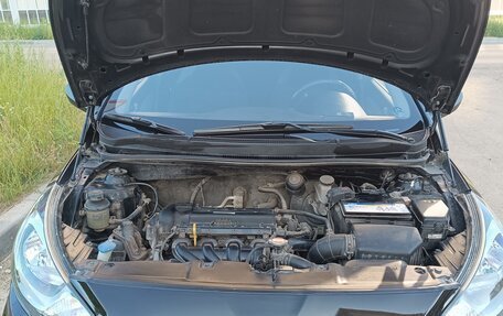 Hyundai Solaris II рестайлинг, 2011 год, 700 000 рублей, 10 фотография