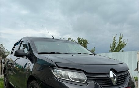 Renault Logan II, 2018 год, 750 000 рублей, 2 фотография