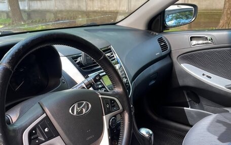Hyundai Solaris II рестайлинг, 2012 год, 850 000 рублей, 11 фотография