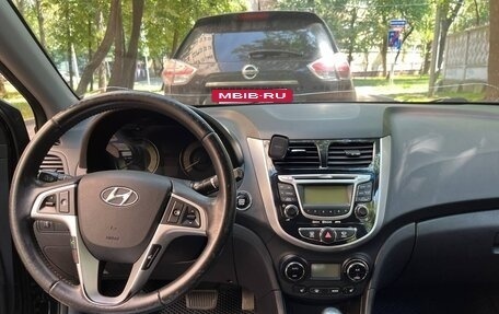 Hyundai Solaris II рестайлинг, 2012 год, 850 000 рублей, 12 фотография