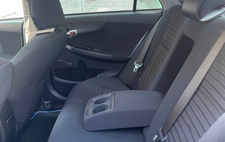 Toyota Corolla, 2011 год, 990 000 рублей, 8 фотография