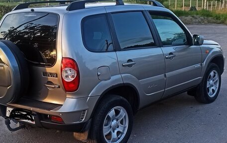 Chevrolet Niva I рестайлинг, 2010 год, 630 000 рублей, 4 фотография