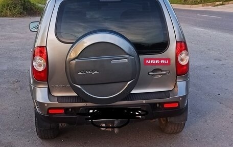 Chevrolet Niva I рестайлинг, 2010 год, 630 000 рублей, 3 фотография